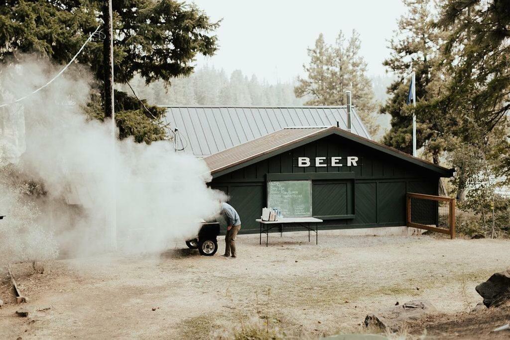 The Suttle Lodge & Boathouse Camp Sherman Exterior foto